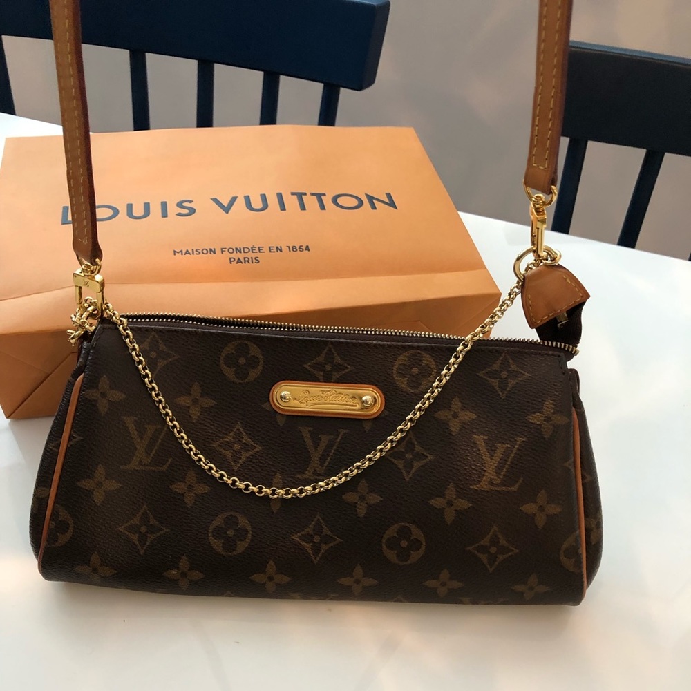 Louis Vuitton Eva Clutch